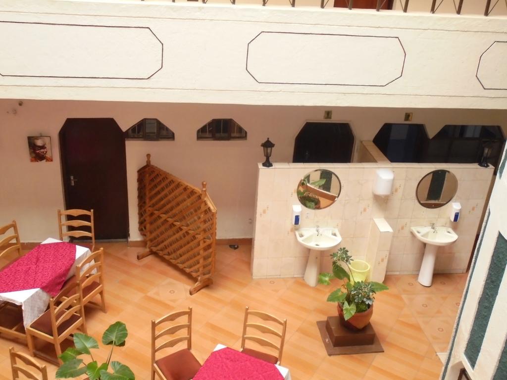 Chester Hotel Накуру Экстерьер фото