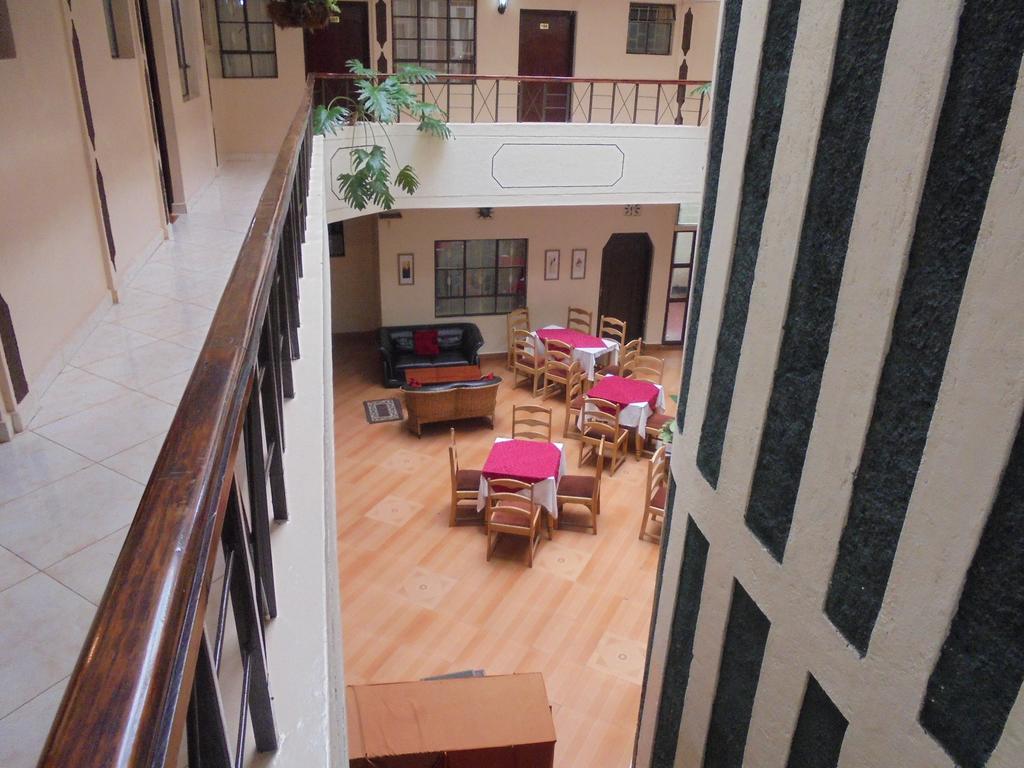 Chester Hotel Накуру Экстерьер фото