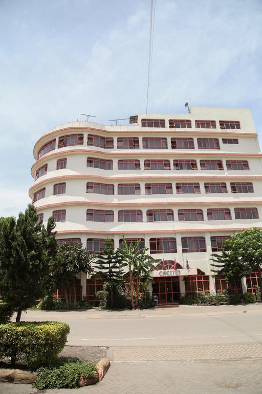Chester Hotel Накуру Экстерьер фото