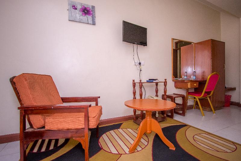 Chester Hotel Накуру Экстерьер фото