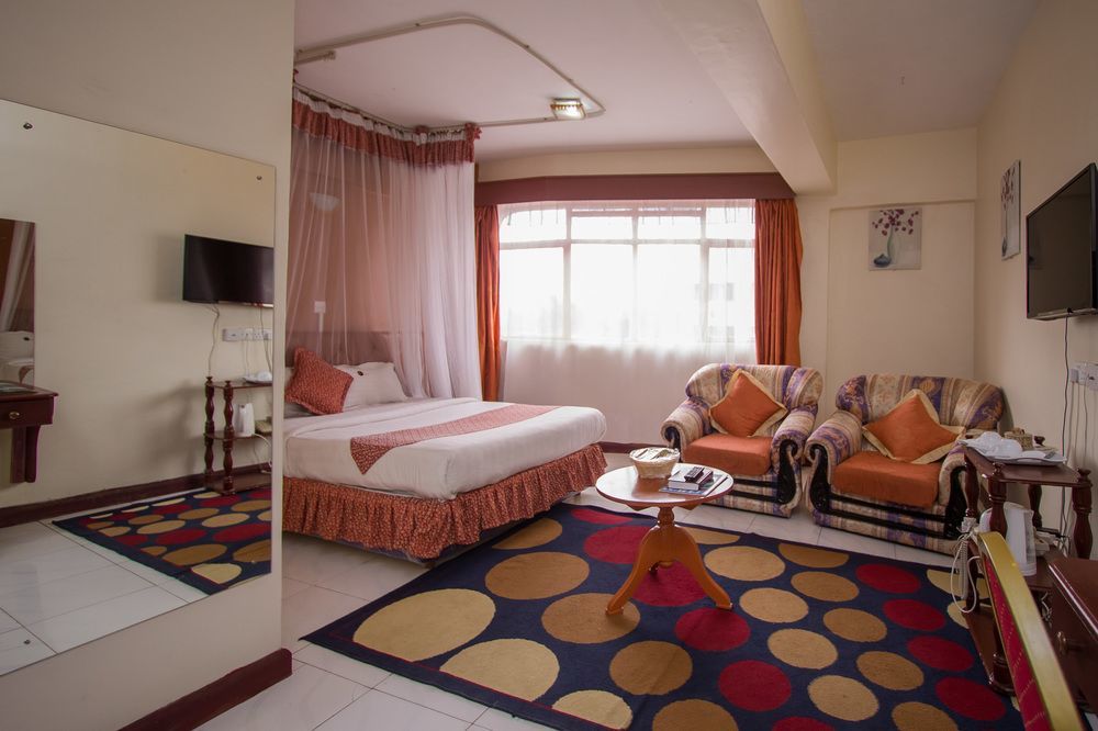 Chester Hotel Накуру Экстерьер фото