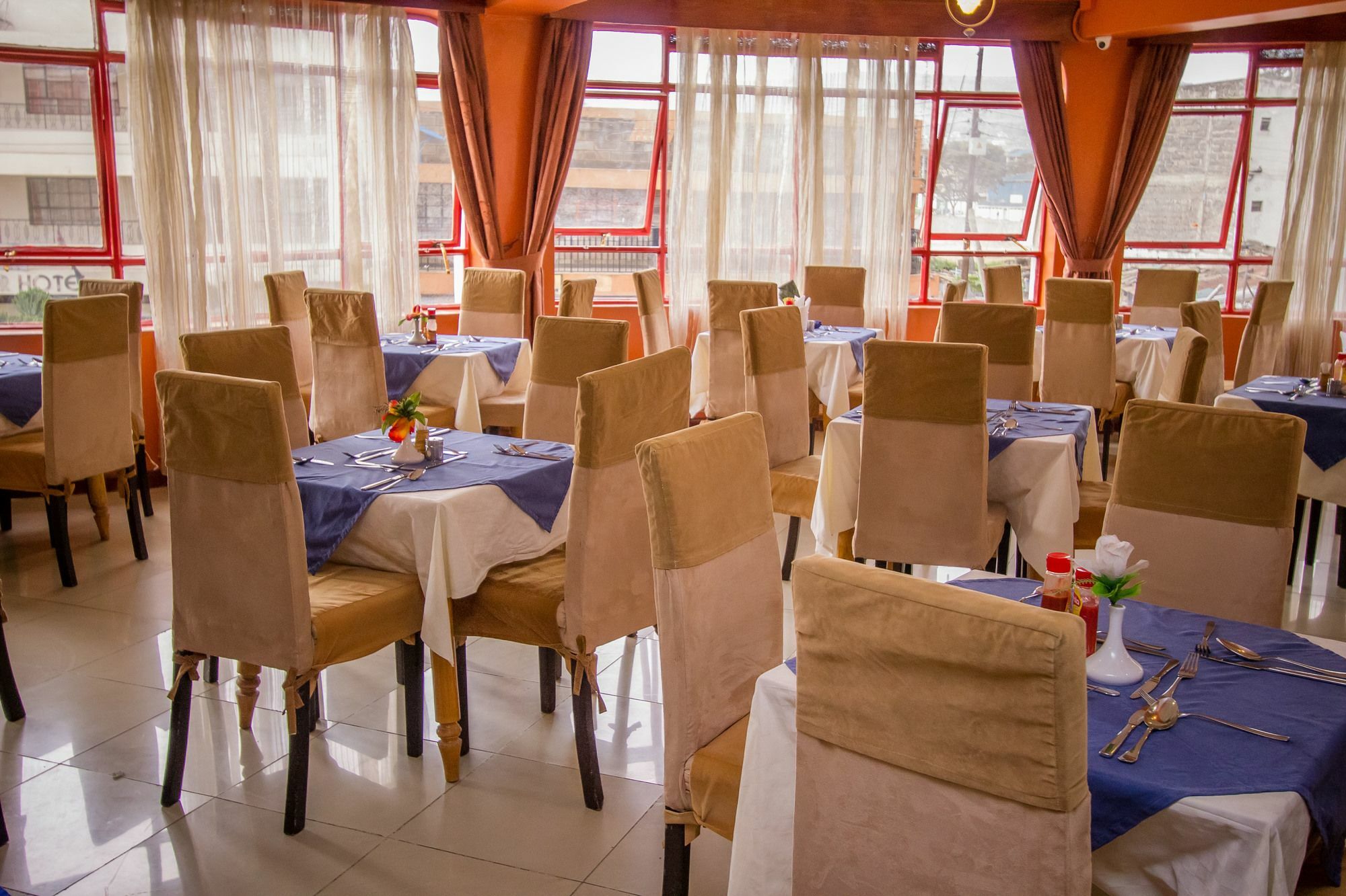 Chester Hotel Накуру Экстерьер фото